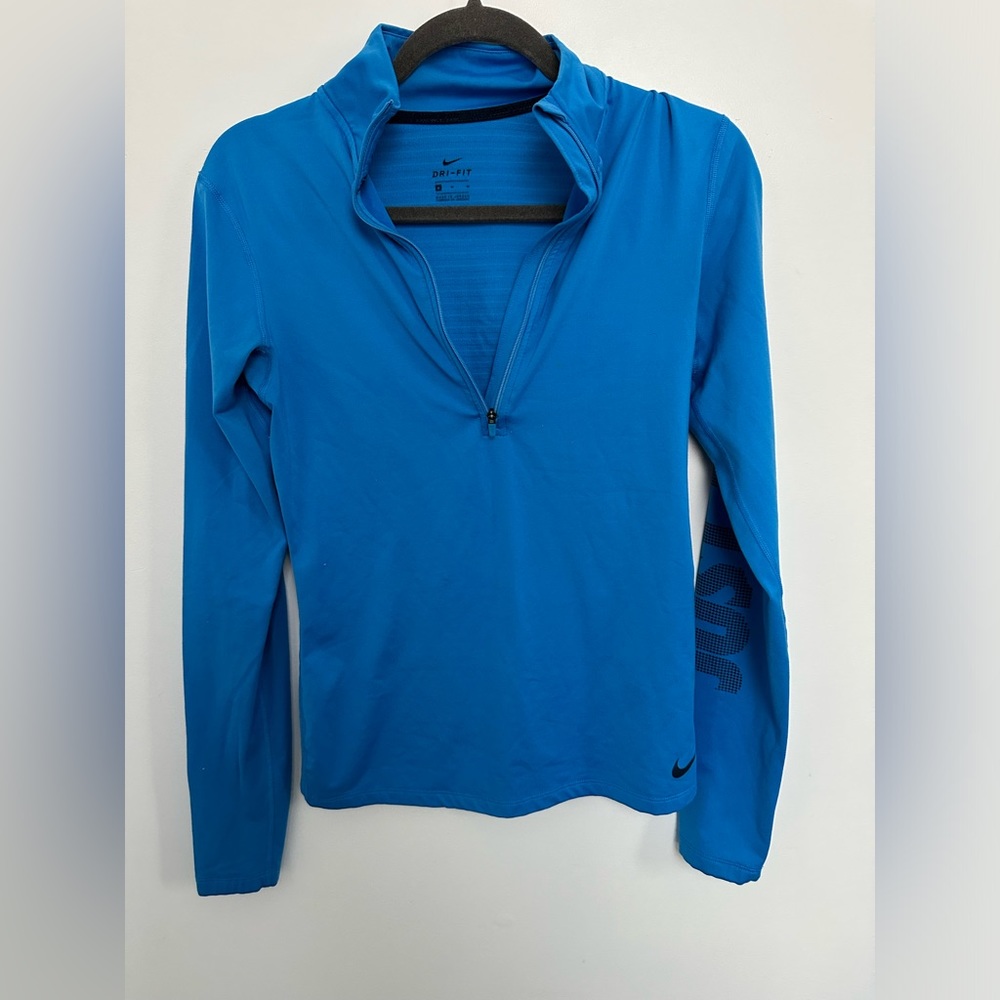 Nike Dri-fit Quarter Zip. Size M